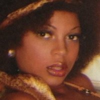 Elana Pettigrew Nude