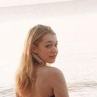 Sadie Calvano Nude