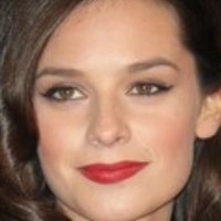 Katy Louise Saunders Nude