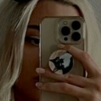 Charlie Maher-burns Nude