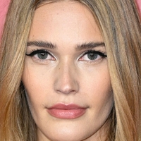 Noel Capri Berry Nude