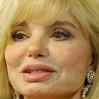 Loni Anderson Nude