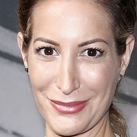 Laura Pradelska Nude