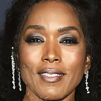 Angela Bassett Nude