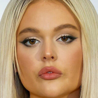 Emily Alyn Lind Nude