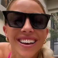 Olivia Harlan Dekker Nude