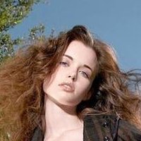 Nicole Linkletter Nude