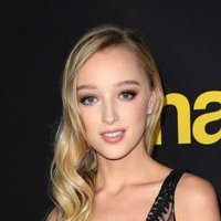 Phoebe Dynevor Nude