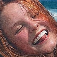 Larissa Manoela Nude