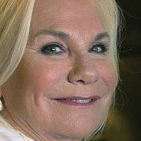 Monique van de Ven Nude