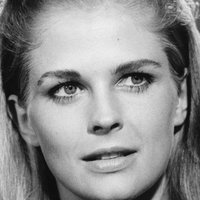 Candice Bergen Nude