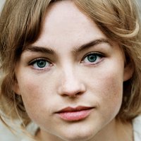 Kyra Sophia Kahre Nude