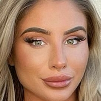 Chloe Streatfield Nude