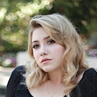 Elizabeth Nicole Abrams Nude