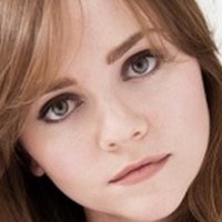 Tara Lynne Barr Nude