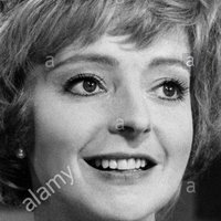 Barbara Leigh-Hunt Nude