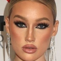 Meredith Duxbury Nude