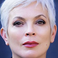 Elizabeth Gracen Nude