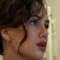 Saoirse Alicia Behzadi Nude