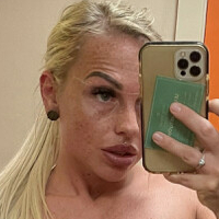 Hannah Eastwood Nude