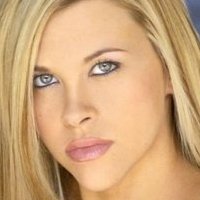 Sara Michelle Ben Av Nude