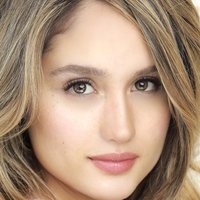 Cinta Laura Kiehl Nude