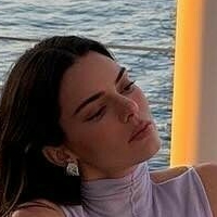 Kendall Braless Nude