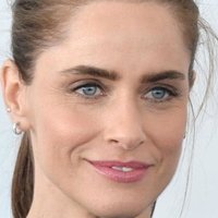 Amanda Peet Nude