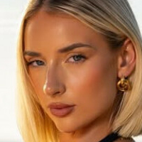 Avalon Nadfalusi Nude