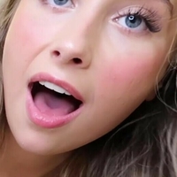 Lily Daisy Phillips Nude