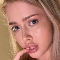 petiteanniequinn Nude