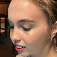 Suche: Serena Skybourne Nude