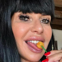 Naimaladonnapuma Nude