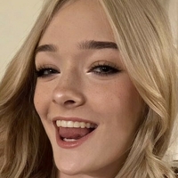 Avadxwns Nude