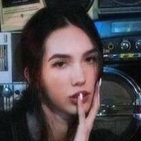 Alinaavii Nude
