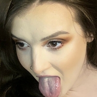 Courtney Robson Nude