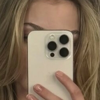 lucil.hrl Nude