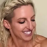 HitWoman Nude